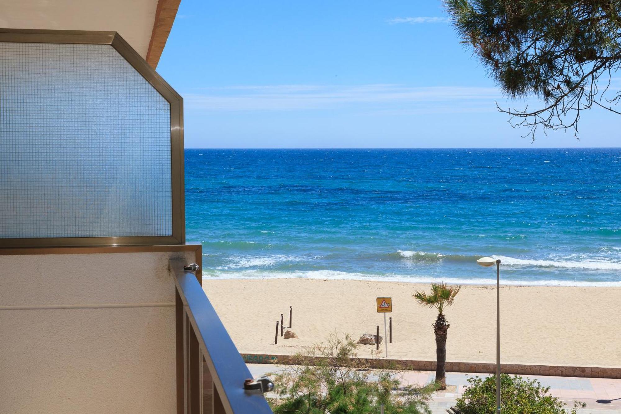 Uhc Txingudi Apartments Cambrils Dış mekan fotoğraf