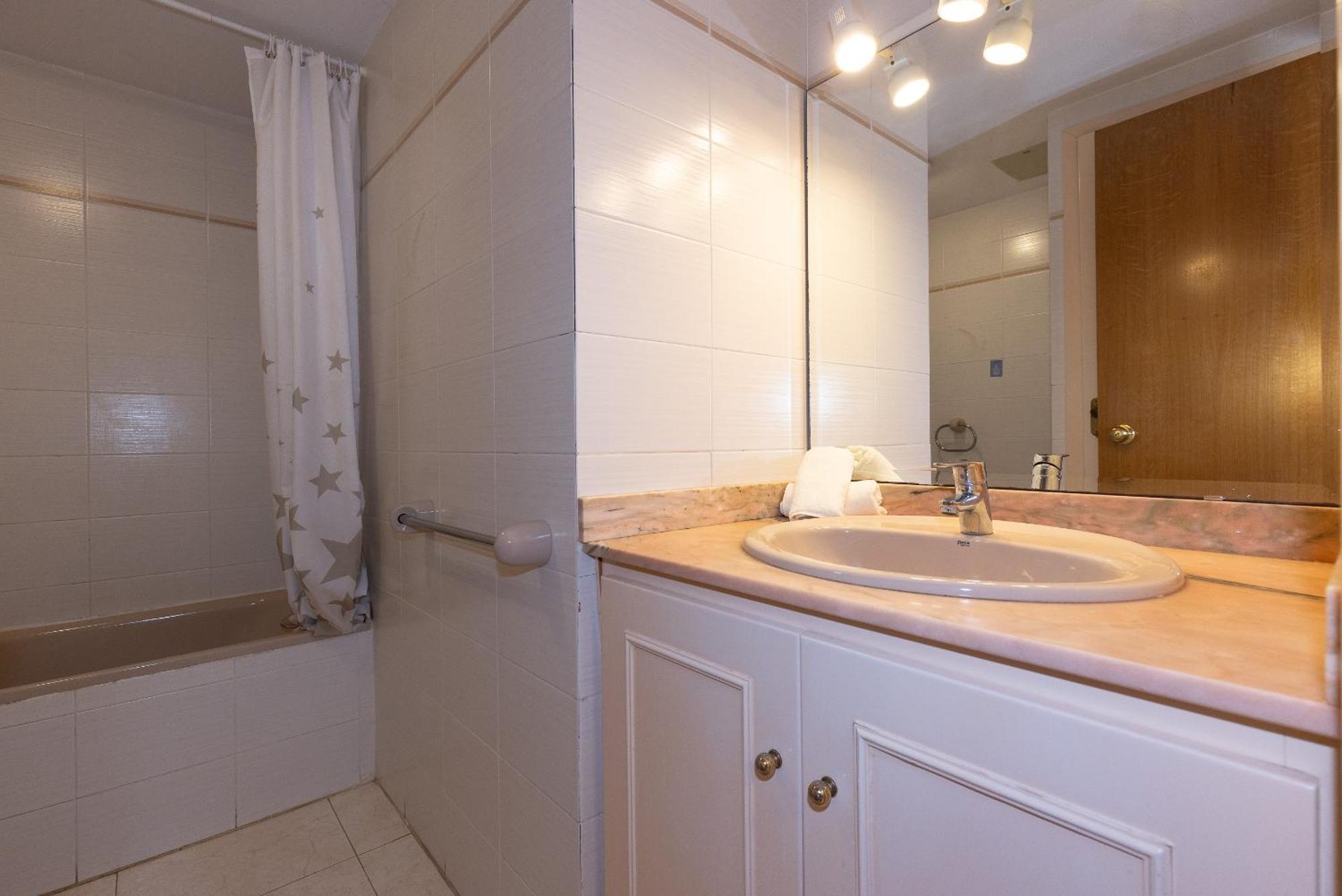 Uhc Txingudi Apartments Cambrils Dış mekan fotoğraf